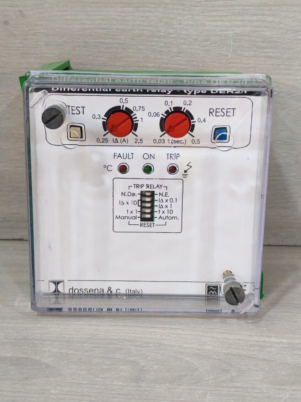 DOSSENNA & C DER2/I 9DR7ON DOSSENNA & C DER2/I 9DR7ON DIFFERENTIAL EARTH RELAY 115/230/400V 2