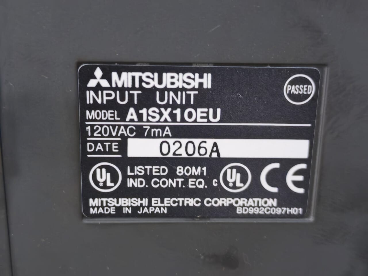 Mitsubishi Electric A1SX10EU MITSUBISHI A1SX10EU INPUT UNIT 120VAC 7mA- WITH BROKEN TOP COVER 9