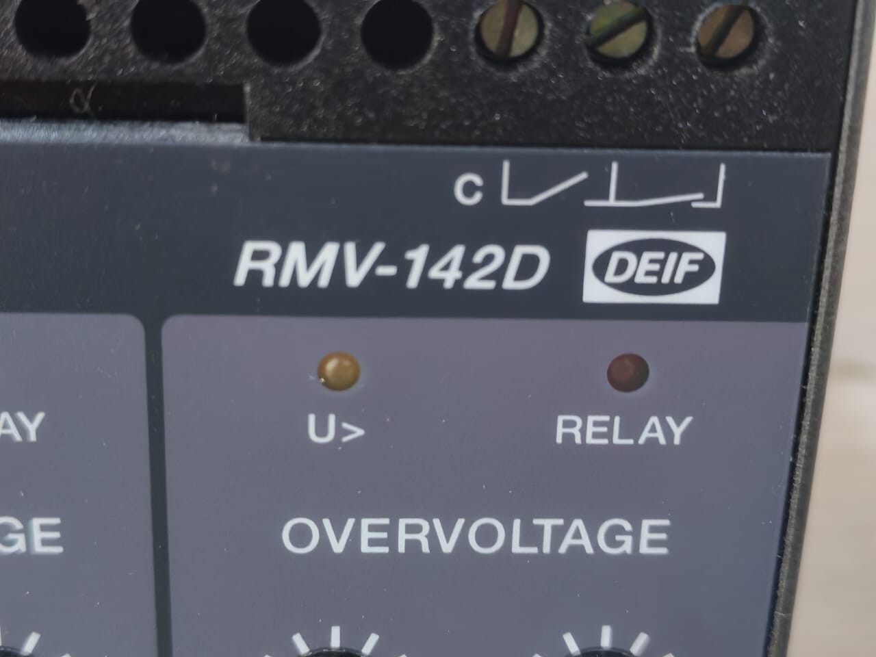 DEIF RMV-142D DEIF RMV-142D PROTECTIVE VOLTAGE RELAY 220VAC- WITH FILTY BOX 3