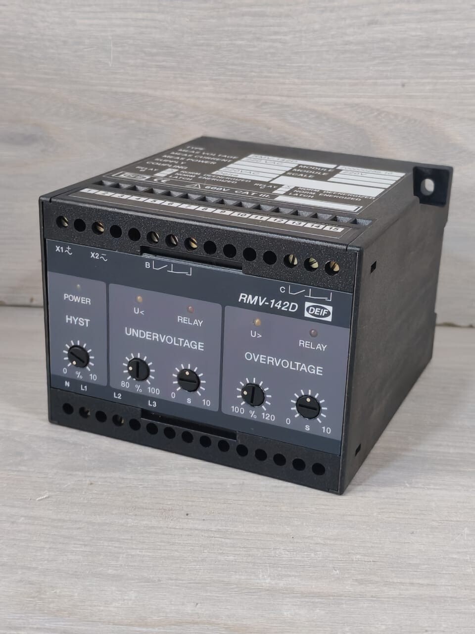 DEIF RMV-142D DEIF RMV-142D PROTECTIVE VOLTAGE RELAY 220VAC- WITH FILTY BOX 5
