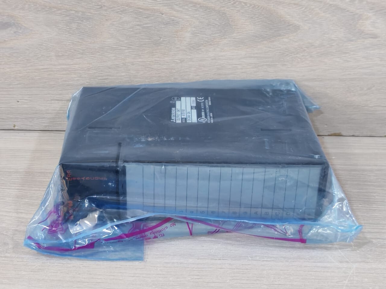Mitsubishi Electric A1SY60 MITSUBISHI A1SY60 OUTPUT MODULE 6