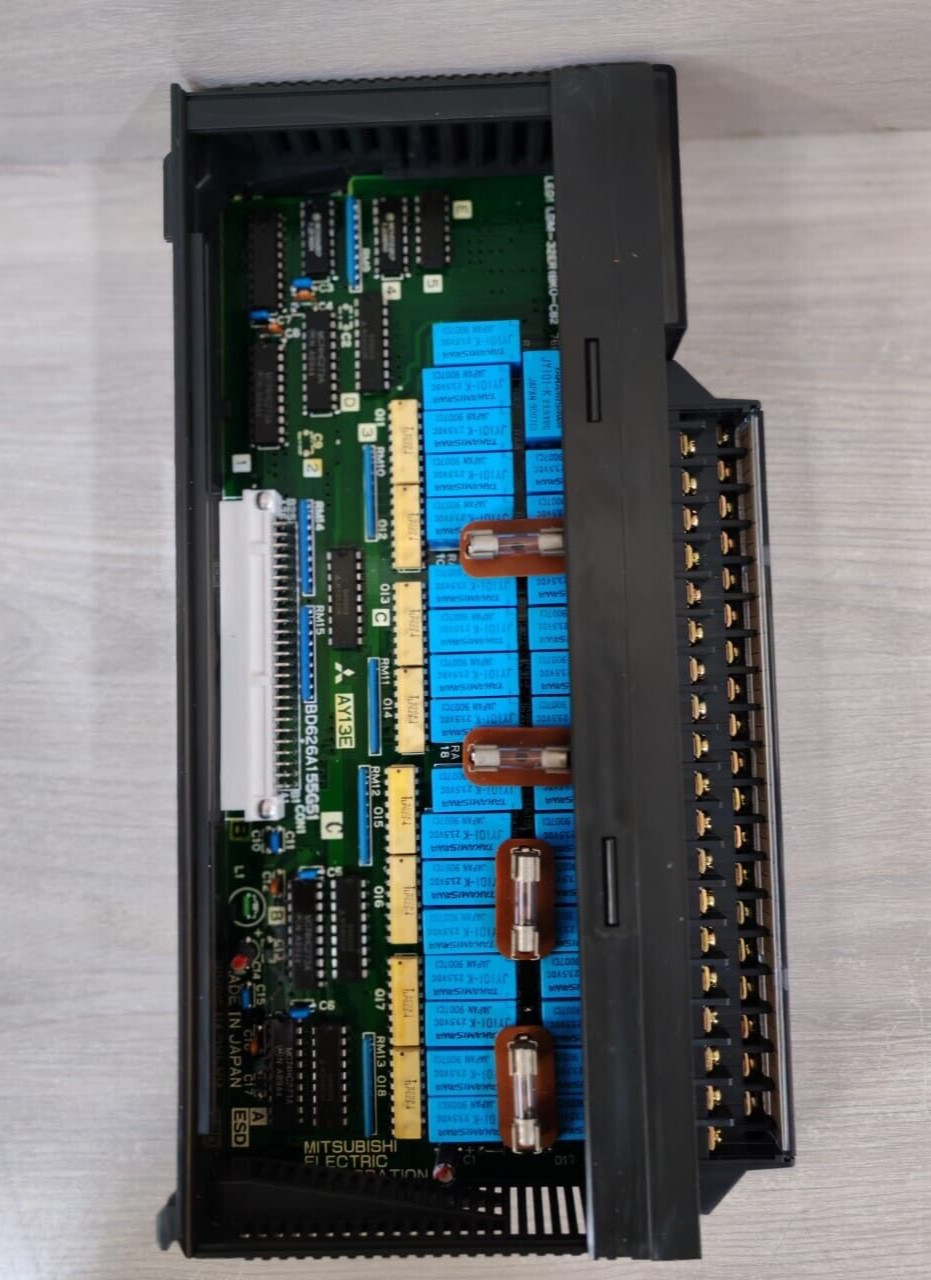 Mitsubishi Electric AY13E MITSUBISHI MELSEC AY13E PROGRAMMABLE CONTROLLER OUTPUT MODULE 6