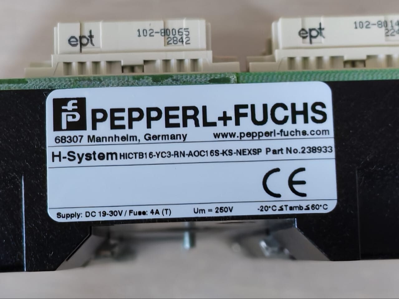 Pepperl+Fuchs 238933 Pepperl+Fuchs H-System HICTB16-YC3-RN-AOC16S-KS-NEXSP Termination Board 238933 2