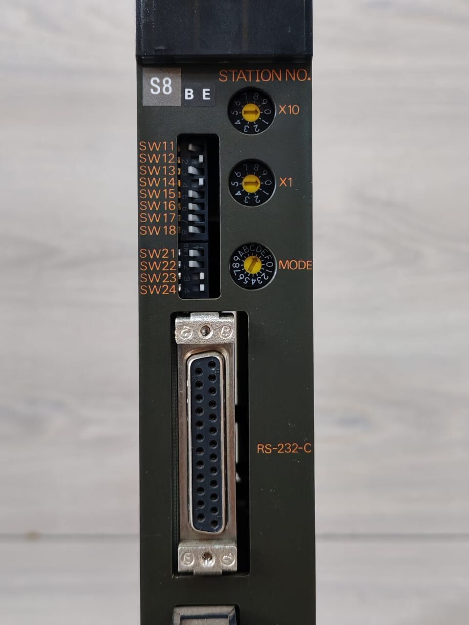 Mitsubishi AJ71C24-S8 Mitsubishi AJ71C24-S8 Programmable Controller 3