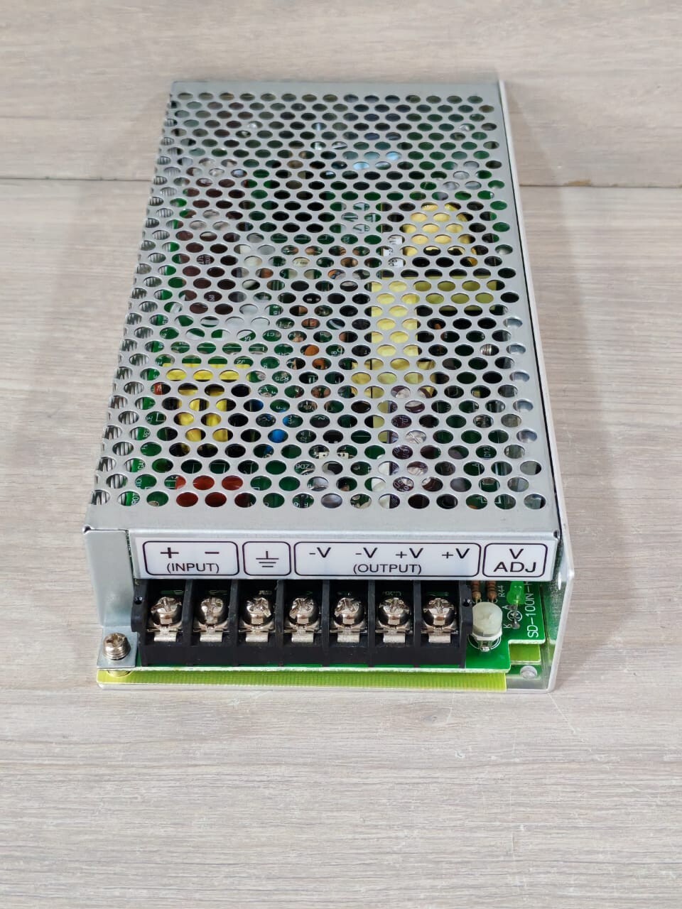 MEAN WELL SD-100C-24 MEAN WELL SD-100C-24 SWITCHING POWER SUPPLY DC48V 36-72V 6