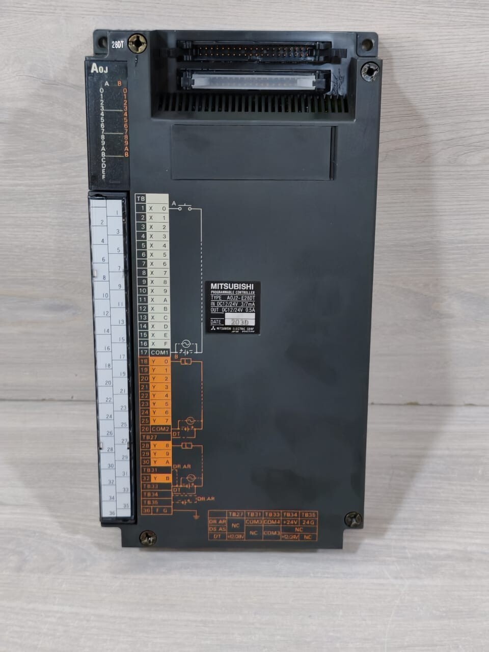 Mitsubishi A0J2-E28BT MITSUBISHI A0J2-E28BT IN/OUT DC12/24V PROGRAMMABLE CONTROLLER 2