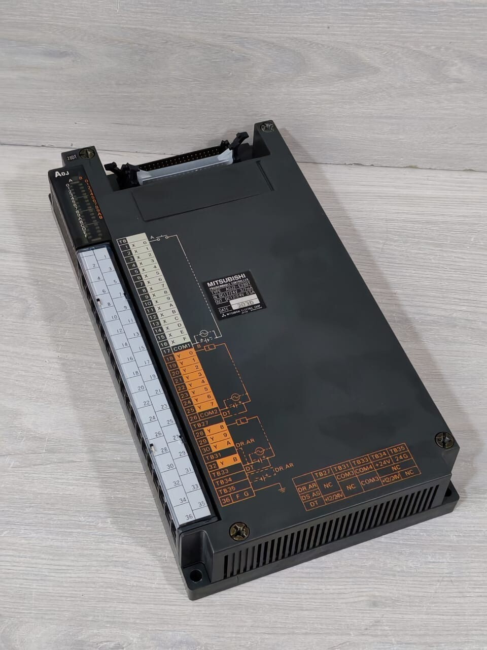 Mitsubishi A0J2-E28BT MITSUBISHI A0J2-E28BT IN/OUT DC12/24V PROGRAMMABLE CONTROLLER 4