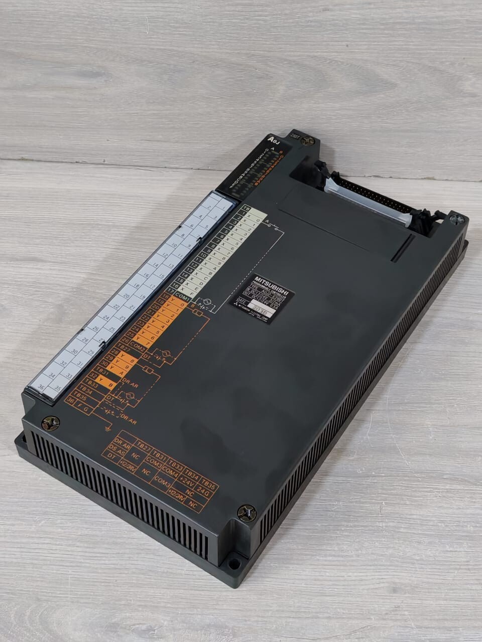 Mitsubishi A0J2-E28BT MITSUBISHI A0J2-E28BT IN/OUT DC12/24V PROGRAMMABLE CONTROLLER 5