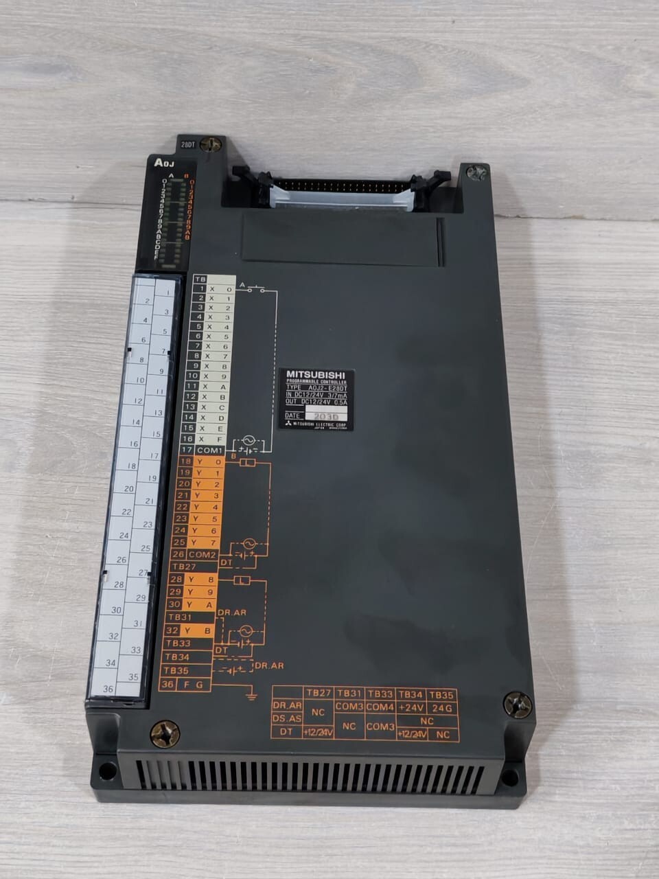 Mitsubishi A0J2-E28BT MITSUBISHI A0J2-E28BT IN/OUT DC12/24V PROGRAMMABLE CONTROLLER 7