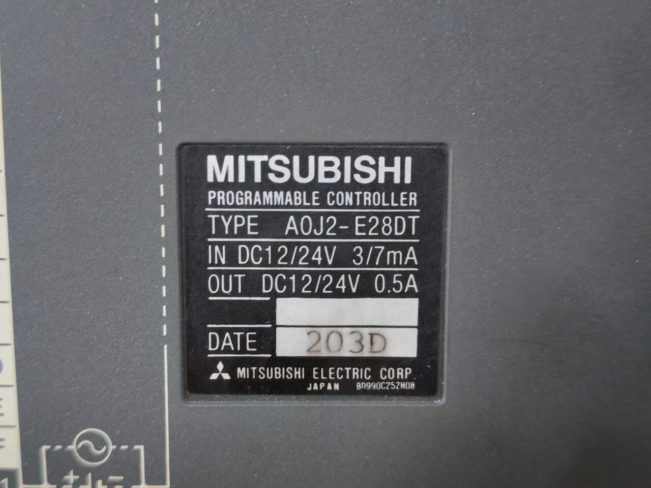 Mitsubishi A0J2-E28BT MITSUBISHI A0J2-E28BT IN/OUT DC12/24V PROGRAMMABLE CONTROLLER 9