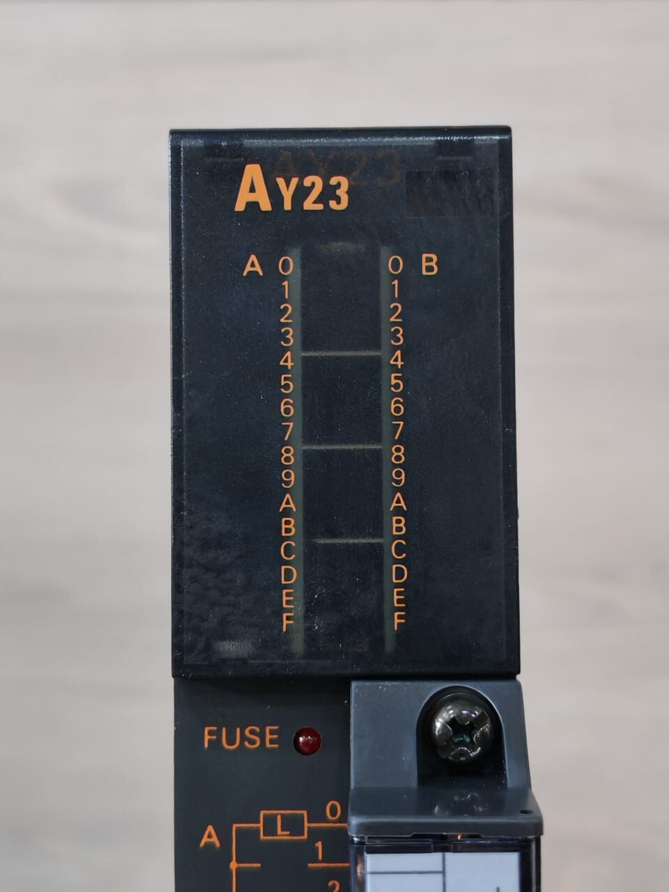 Mitsubishi Electric AY23 Mitsubishi AY23 Melsec Programmable Controller Output Module 2