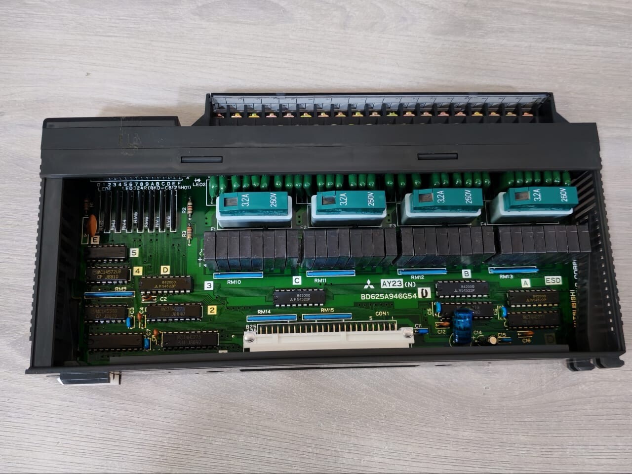 Mitsubishi Electric AY23 Mitsubishi AY23 Melsec Programmable Controller Output Module 6