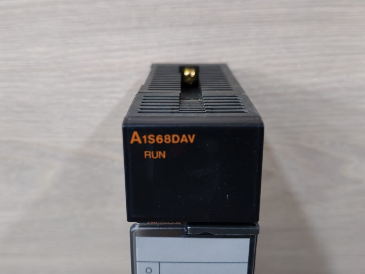Mitsubishi A1S68DAV MITSUBISHI A1S68DAV D/A CONVERTER UNIT 2