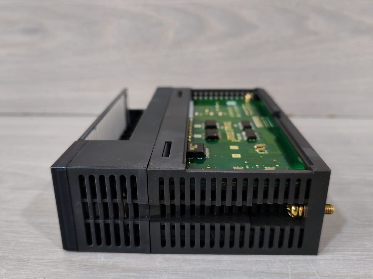 Mitsubishi A1S68DAV MITSUBISHI A1S68DAV D/A CONVERTER UNIT 8