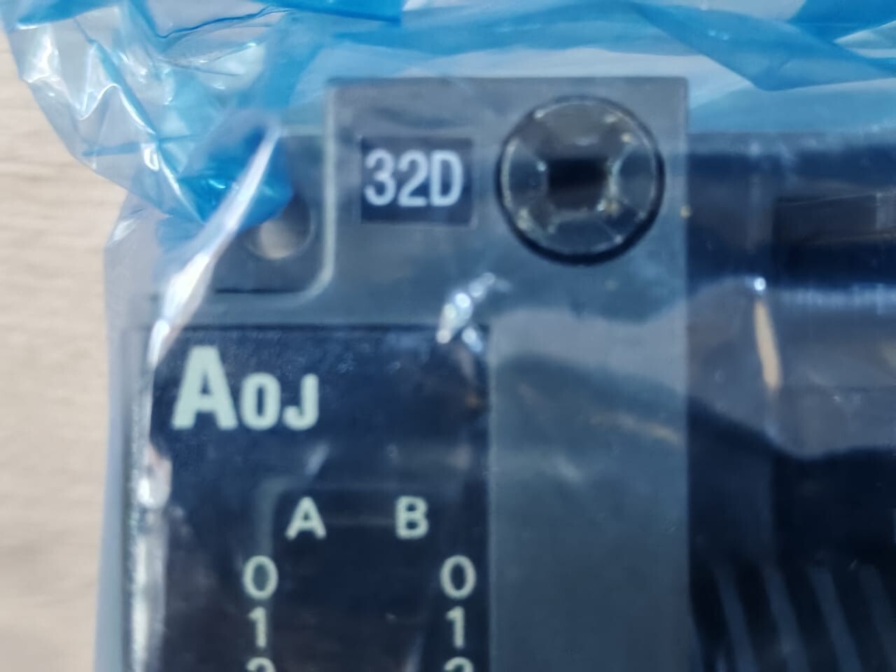 Mitsubishi A0J2-E3D2 MITSUBISHI A0J2-E3D2 IN DC12/24V 3/7mA PROGRAMMABLE CONTROLLER 3
