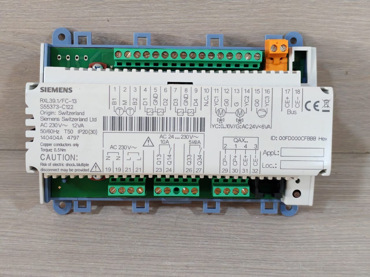 Siemens RXL39.1/FC-13 SIEMENS RXL39.1/FC-13 AC 230V-12VA PANEL CONTROLLER 2