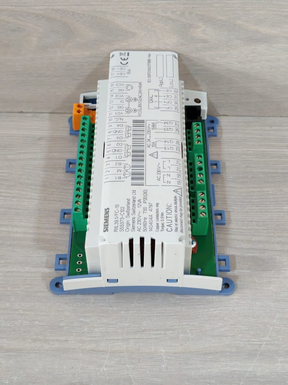 Siemens RXL39.1/FC-13 SIEMENS RXL39.1/FC-13 AC 230V-12VA PANEL CONTROLLER 6