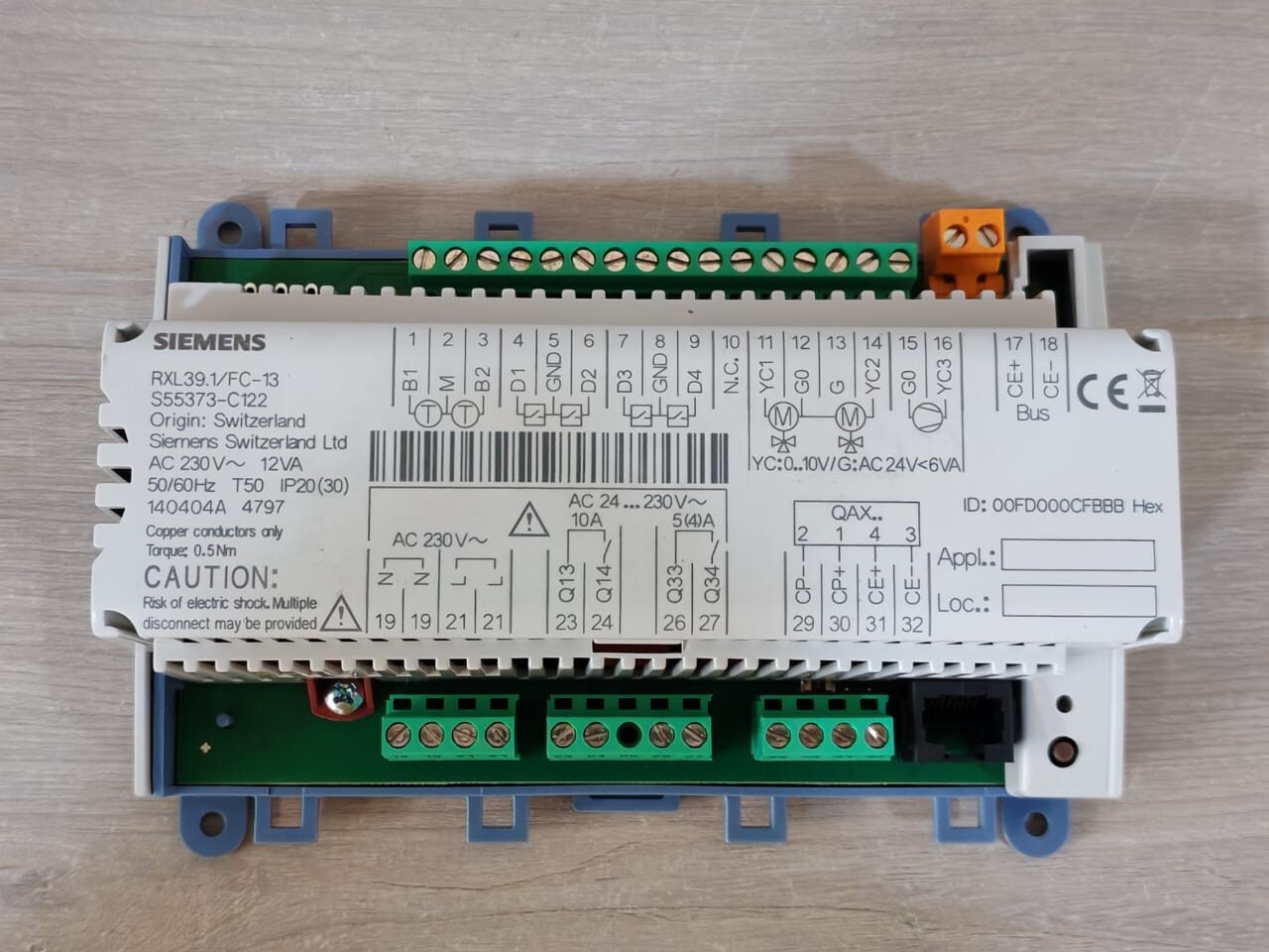 Siemens RXL39.1/FC-13 SIEMENS RXL39.1/FC-13 AC 230V-12VA PANEL CONTROLLER 8