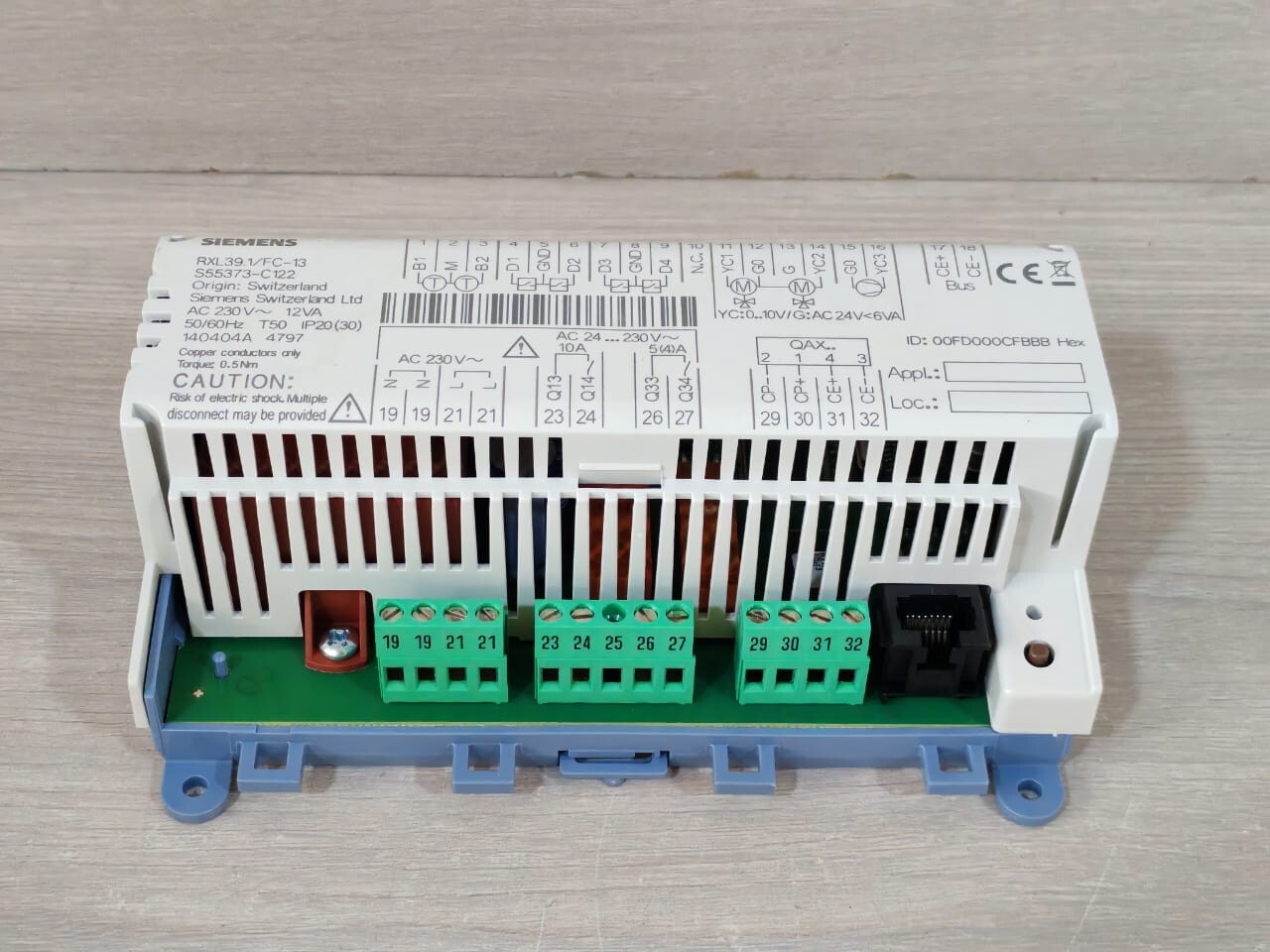 Siemens RXL39.1/FC-13 SIEMENS RXL39.1/FC-13 AC 230V-12VA PANEL CONTROLLER 10