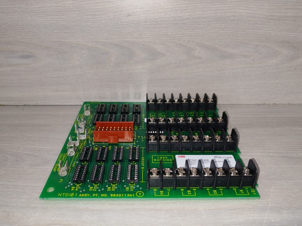 ABB NTDI01 ABB NTDI01 INFI90 P/N 6632113A1 DIGITAL INTERFACE TERMINAL UNIT 8