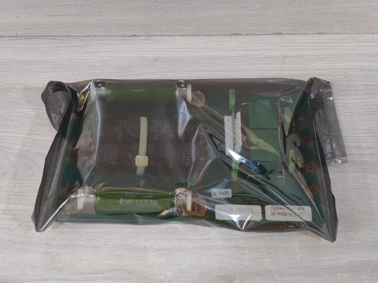 Telemecanique VX5RZD101 TELEMECANIQUE VX5RZD101 PROTECTIVE CARD PRIMERS 2