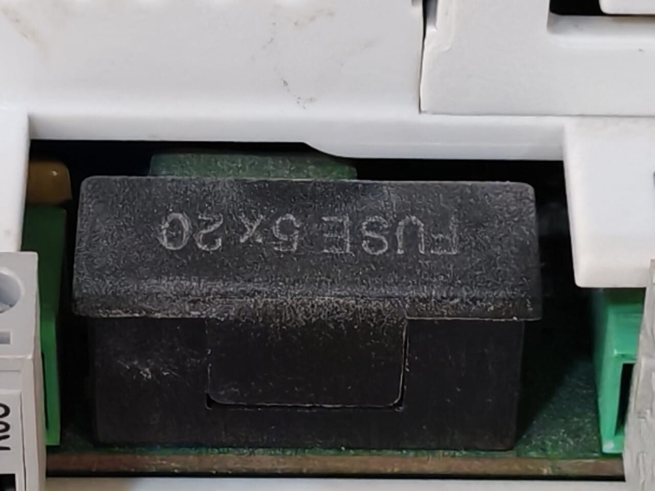 Carel CAREL/AIREDALE CAREL/AIREDALE PCO2AD0AM0 Rev. 1.814 CONTROLLER 7