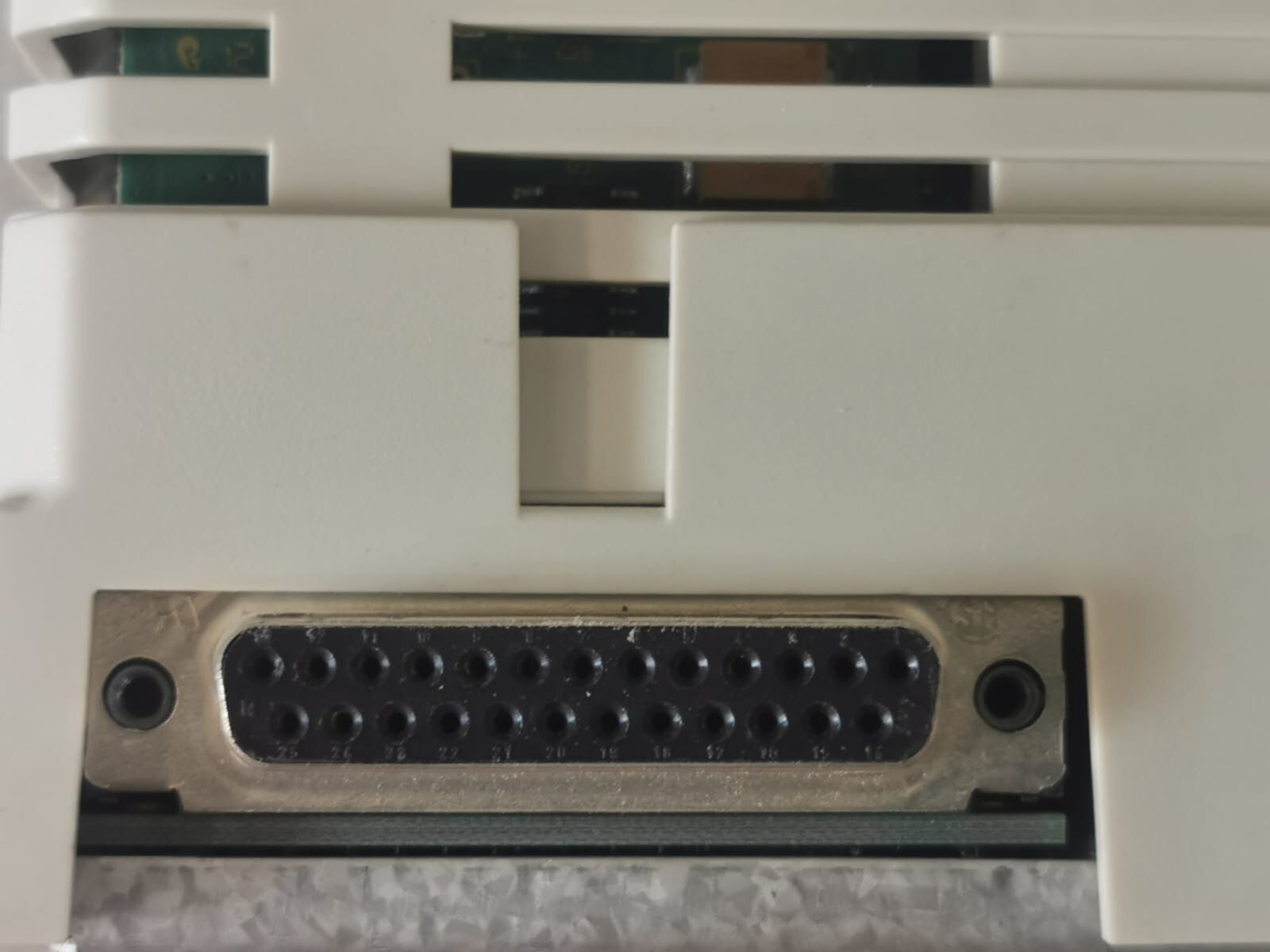 ABB HAO805 ABB HART Analog Output Module, 8-CH, HART HAO805 + ITU805 HART MOUNTING BASE 9
