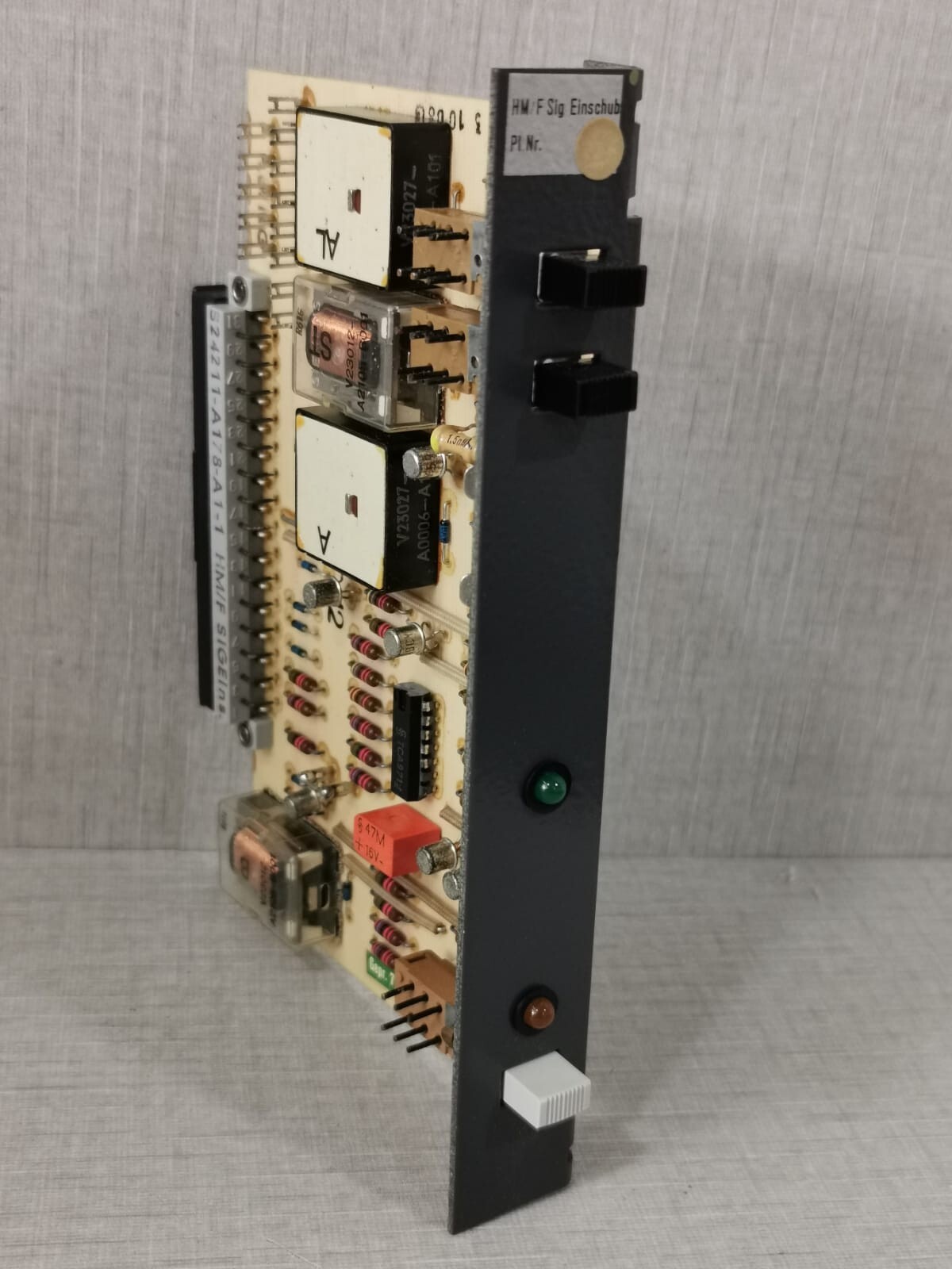 Siemens S24211-A178-A1-1 SIEMENS S24211-A178-A1-1 LB /11G HM/F SIG EINSCHUB BOARD 3