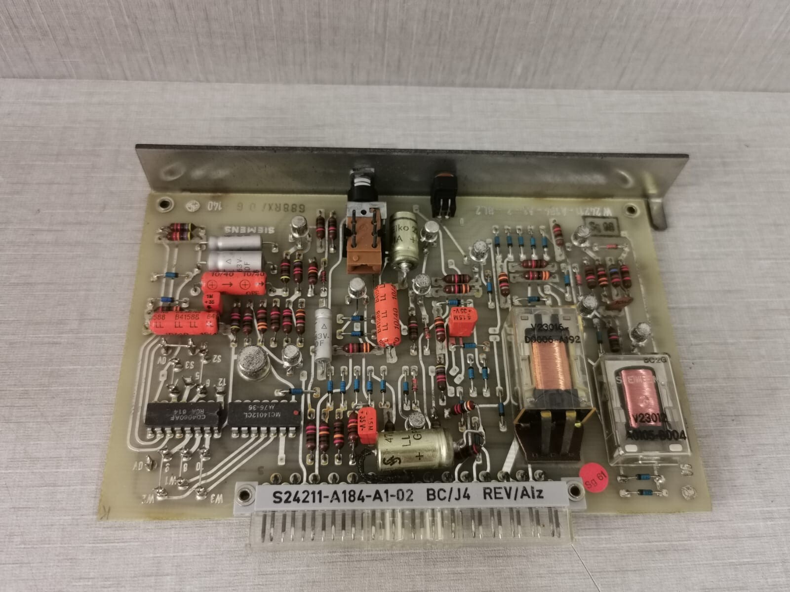 Siemens S24211-A184-A1-02 Siemens S24211-A184-A1-02 BC/J4 Rev/Alz 6