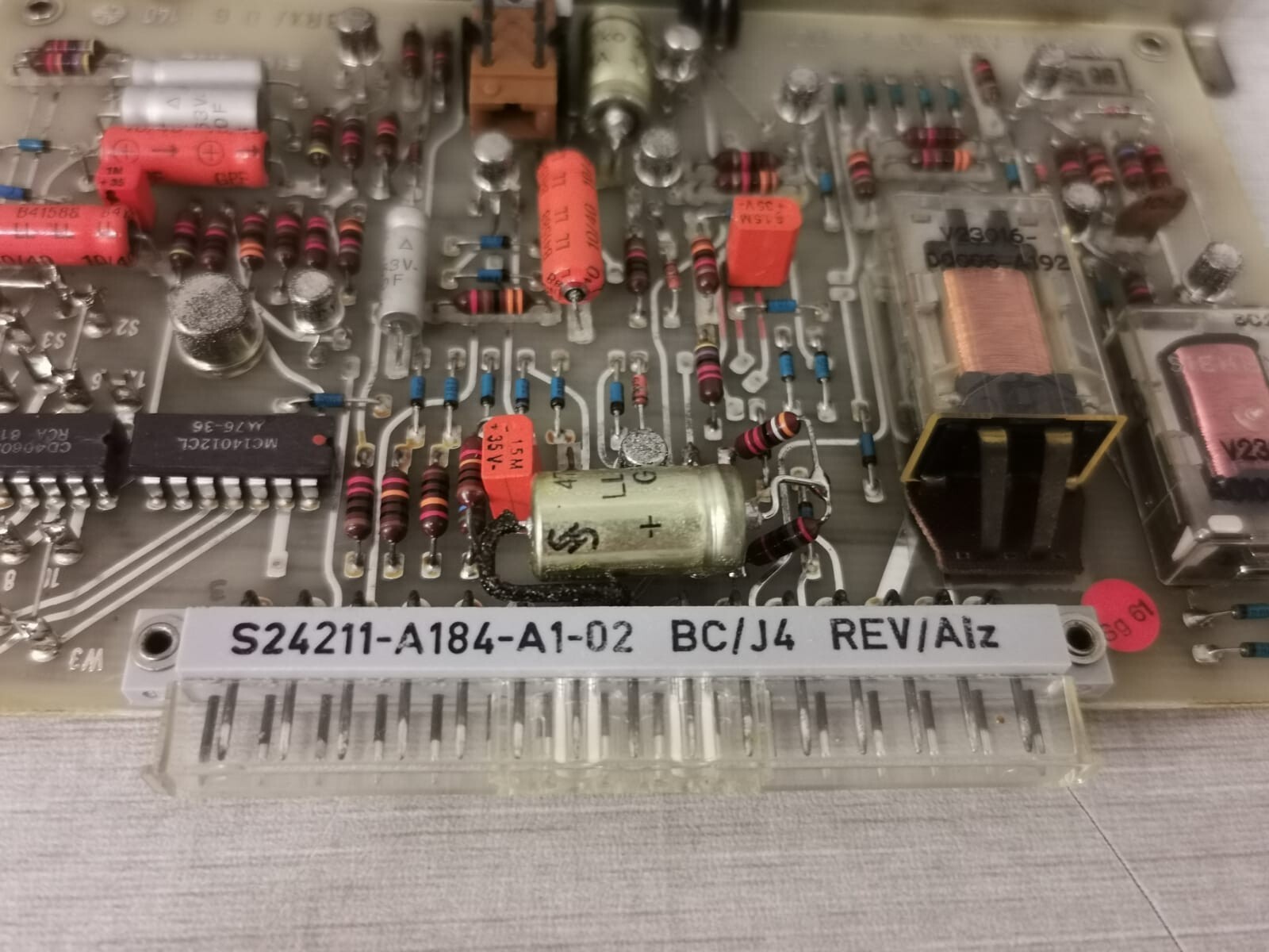 Siemens S24211-A184-A1-02 Siemens S24211-A184-A1-02 BC/J4 Rev/Alz 7