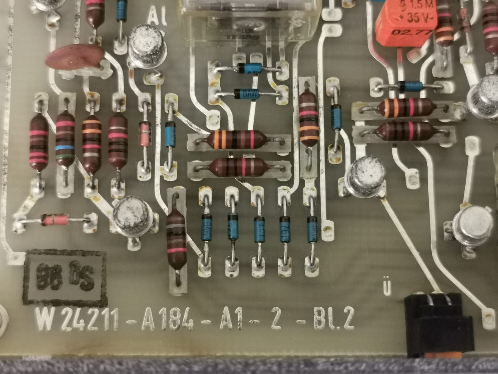 Siemens S24211-A184-A1-02 Siemens S24211-A184-A1-02 BC/J4 Rev/Alz 8