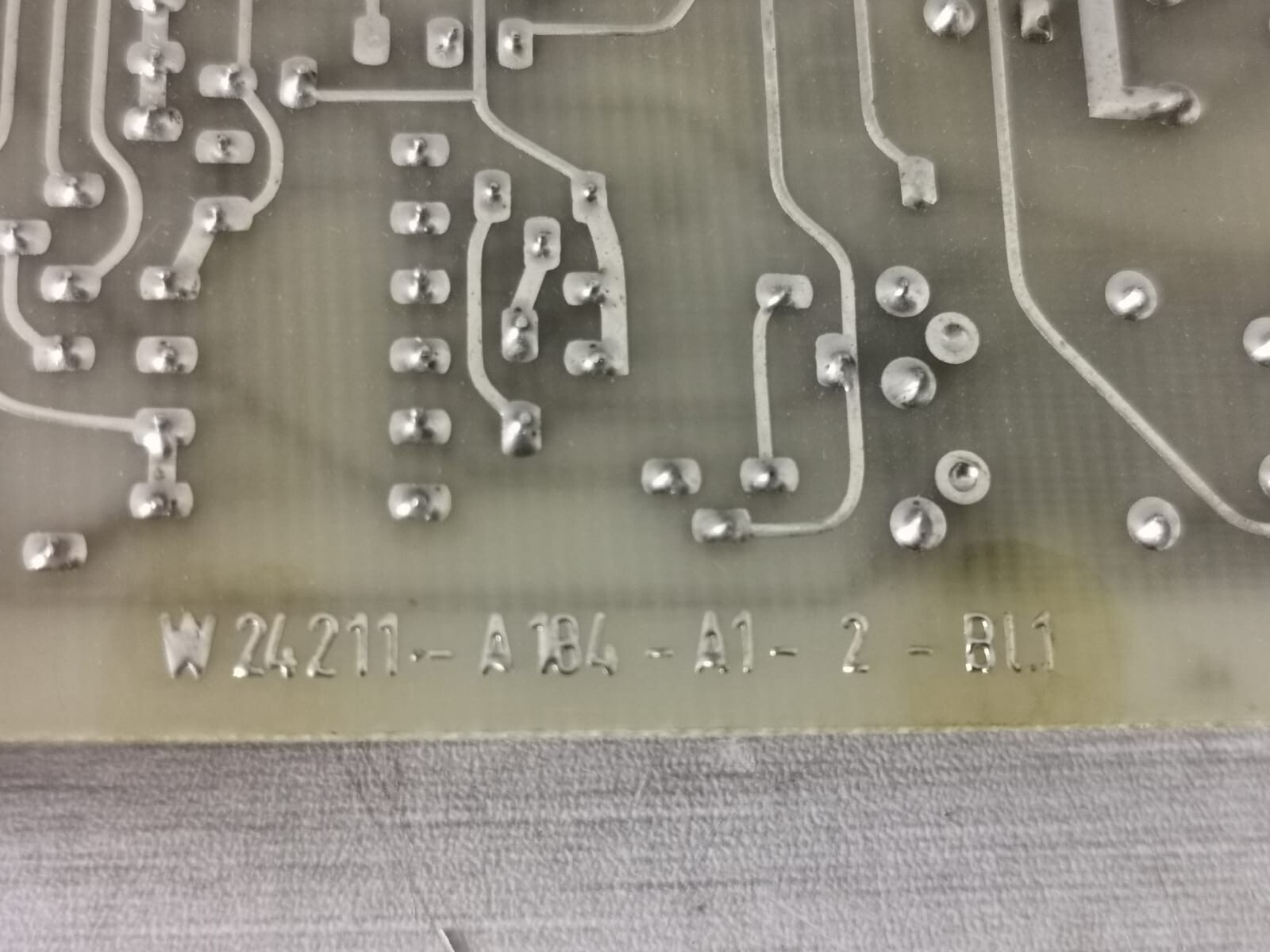 Siemens S24211-A184-A1-02 Siemens S24211-A184-A1-02 BC/J4 Rev/Alz 9