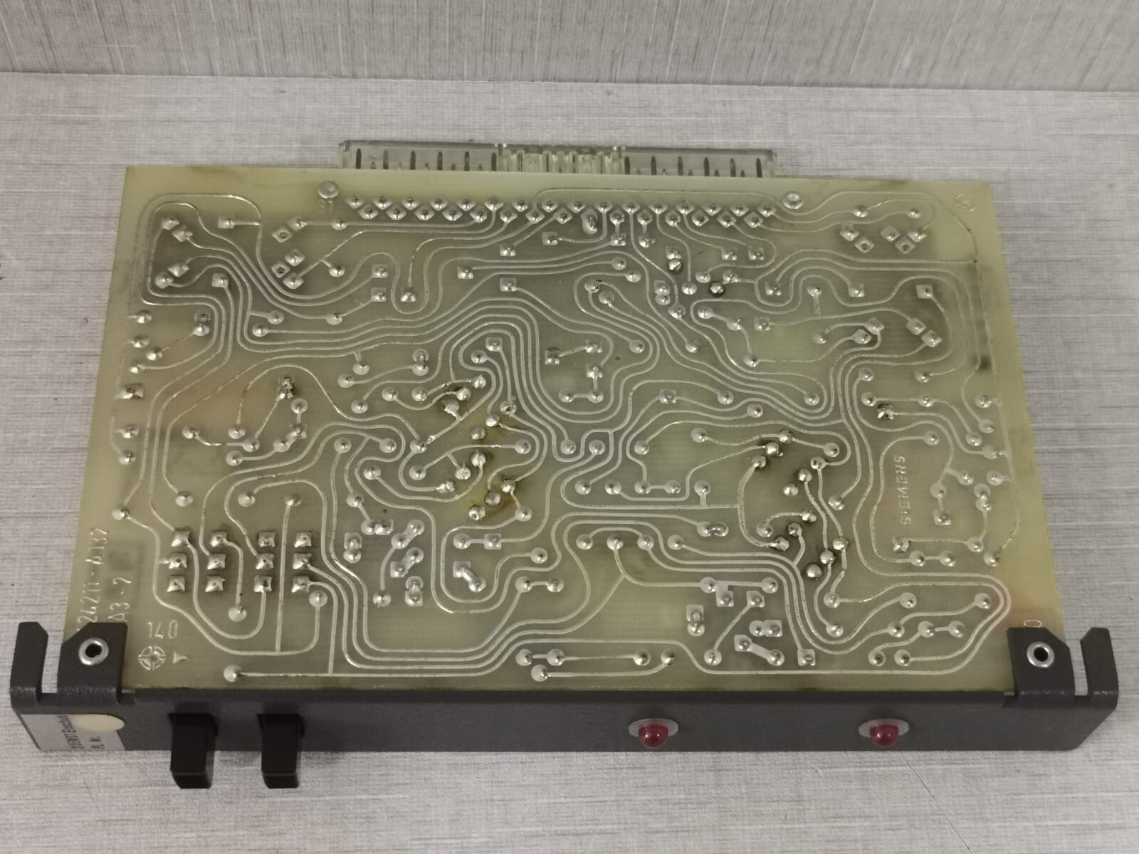 Siemens S24211-A132-A3-2 Siemens S24211-A132-A3-2 GS BCJ6/ BC/J1 LS 2 UEWST EINSCHUB CIRCUIT BOARD 10