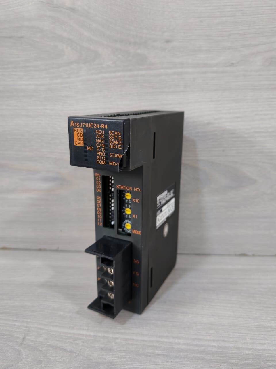 Mitsubishi Electric RS-422 MITSUBISHI A1SJ71UC24-R4 RS-422/RSS-485 COMMUNICATION MODULE 4
