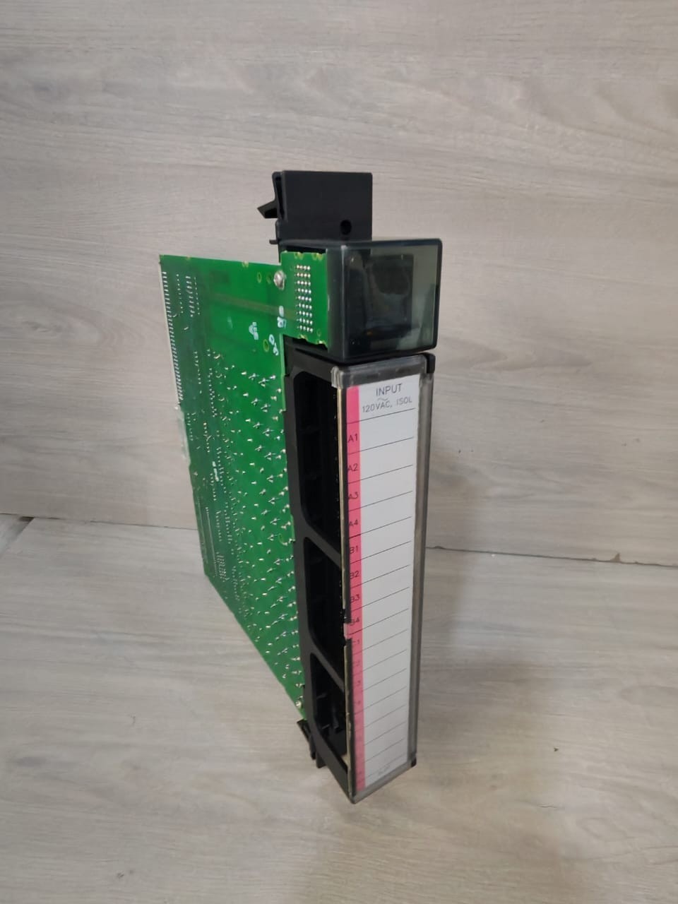 GE IC697MDL240 GE FANUC IC697MDL240 DISCRETE INPUT MODULE 7