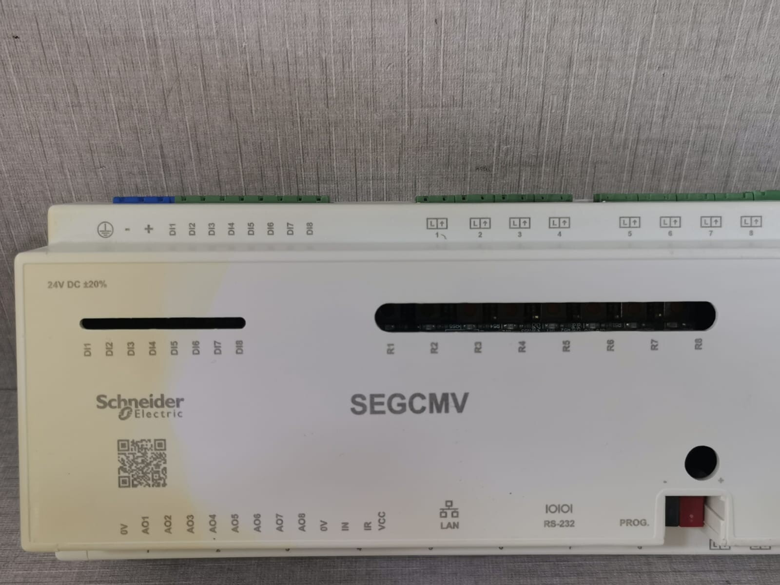 Schneider Electric CONTROL-WITH Schneider Electric SEGCMV Intelligent Motor Control-WITH DISCOLORATION/STAIN 3