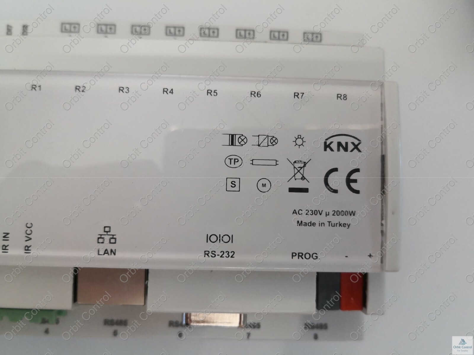 Schneider Electric GUEST Schneider Electric Controllers for Guest Experience SEGCMB 2