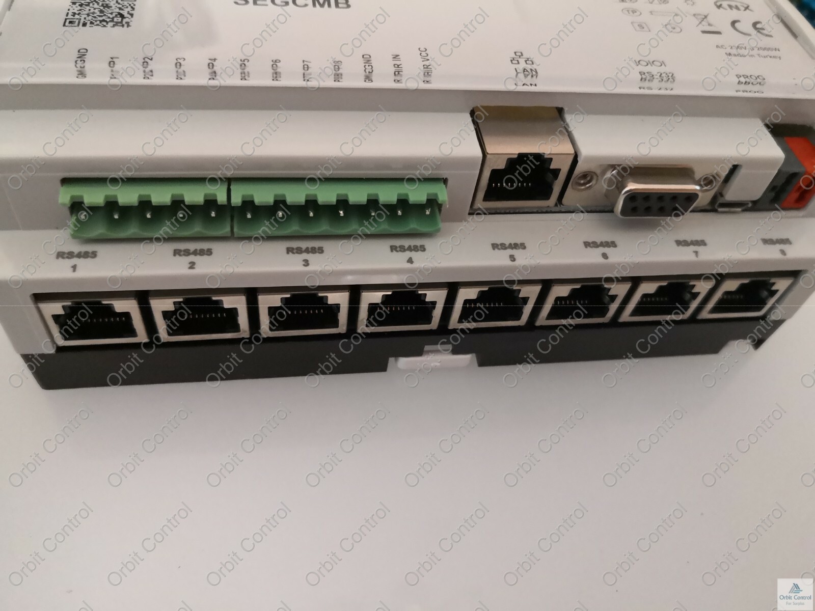 Schneider Electric GUEST Schneider Electric Controllers for Guest Experience SEGCMB 4