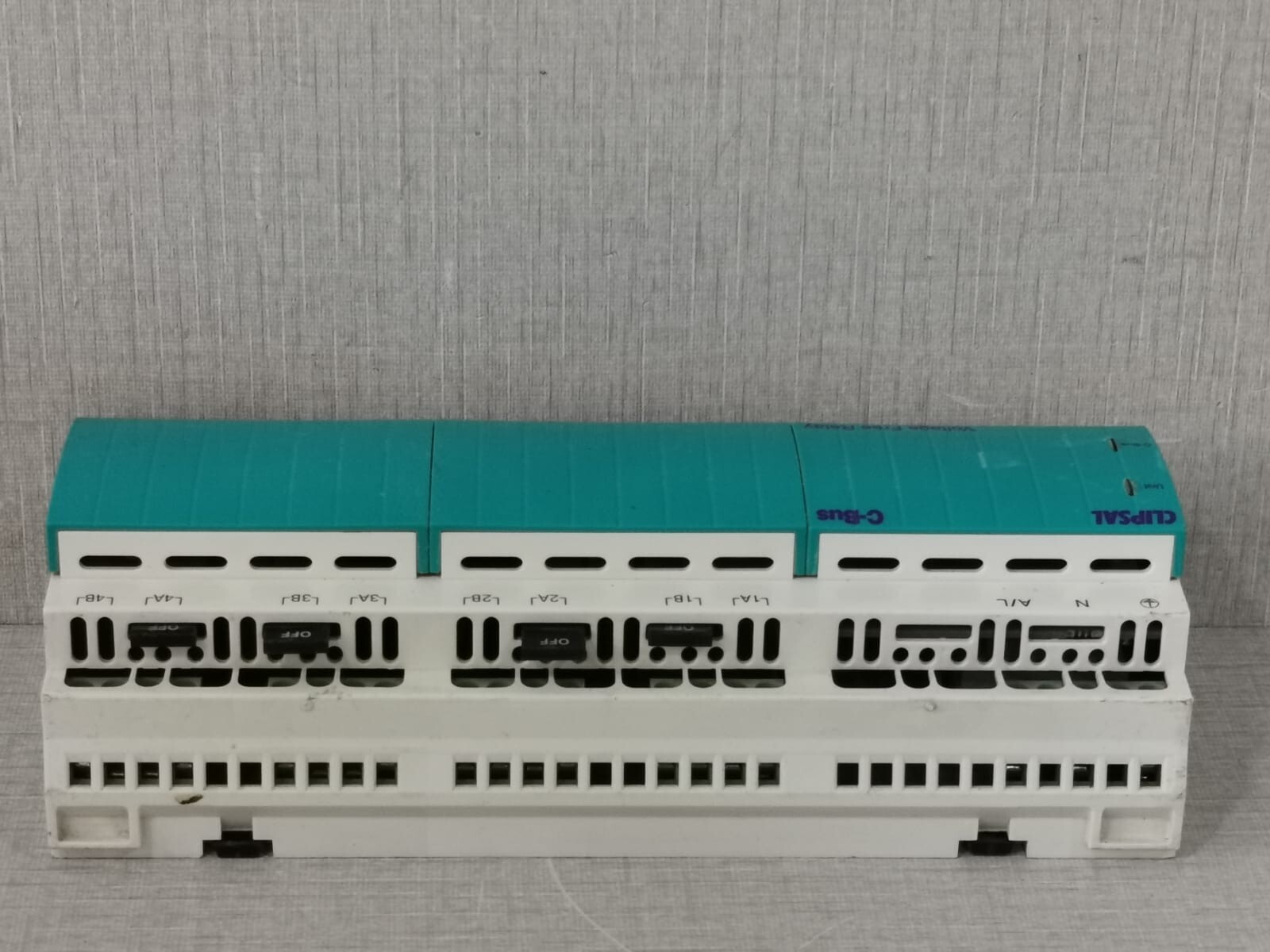 GE BUS-220 Clipsal 5504RV20P C-Bus 220-240V 4-Channel Voltage Free Relay (MFG 2006) 9