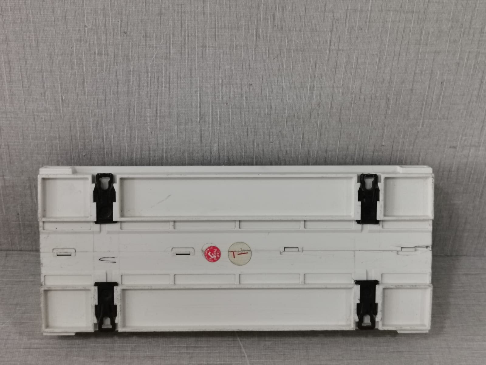 GE BUS-220 Clipsal 5504RV20P C-Bus 220-240V 4-Channel Voltage Free Relay (MFG 2006) 10