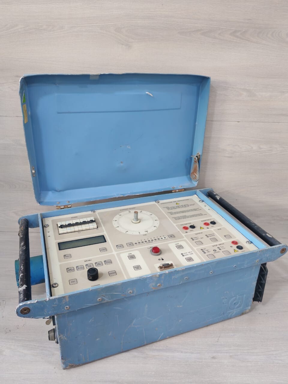 Megger SYSTEM240V PROGRAMMA ODEN AT PRIMARY CURRENT INJECTION SYSTEM 240V 3