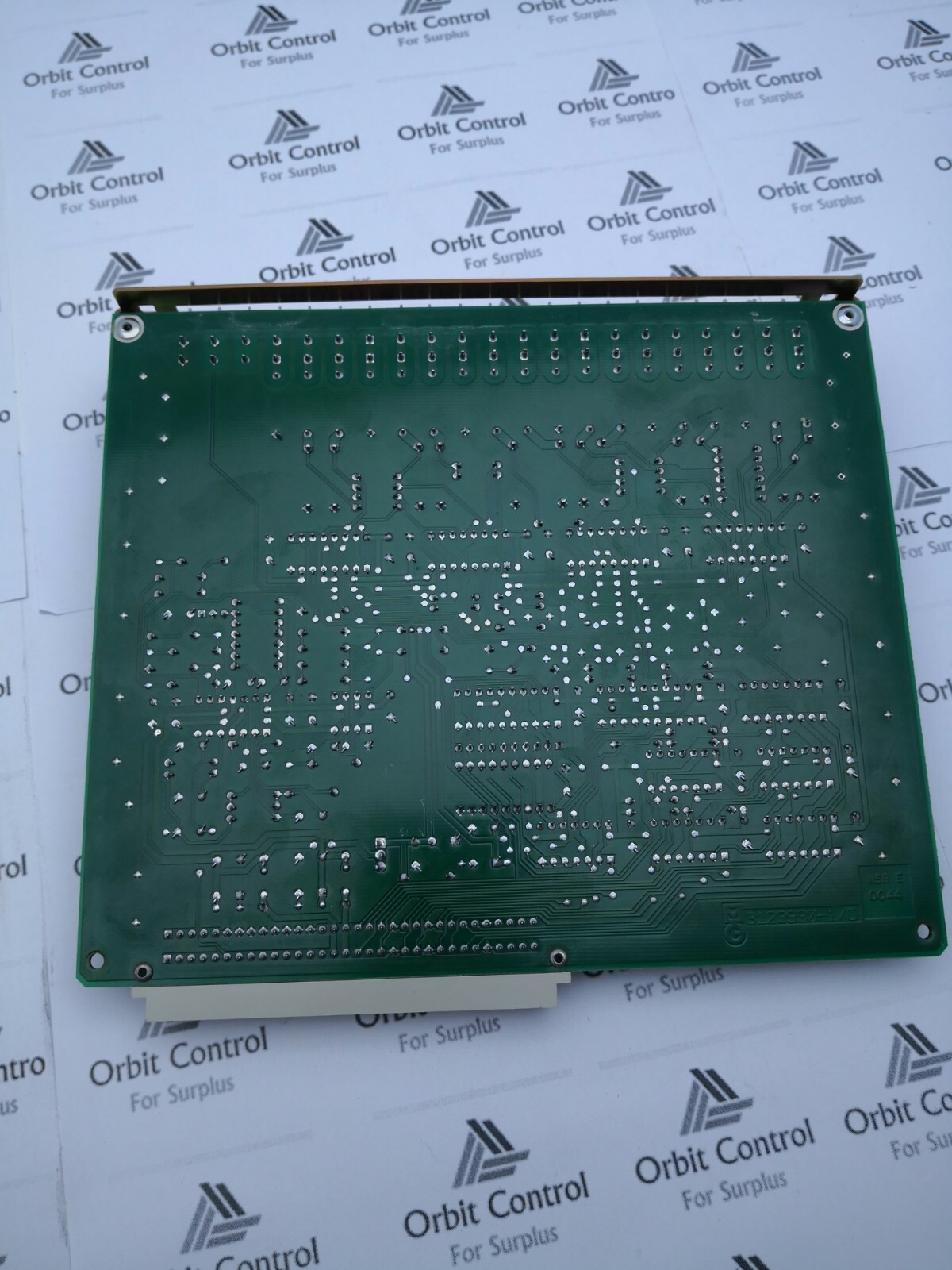 Schneider Electric 3123926-CARTE-INTERF.-CAPTEUR-DE-TEMP MERLIN GERIN - SONDE / 3123926 CARTE INTERF. CAPTEUR DE TEMP 4