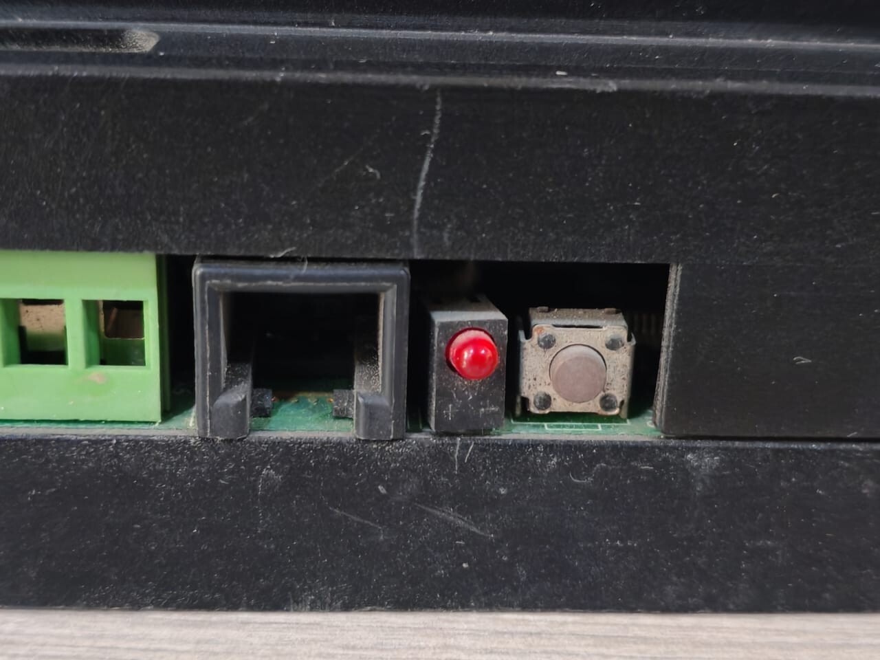 Dynalite DDRC1210FR DYNALITE DDRC1210FR RELAY CONTROLLER 12 channel 10A 230V Max 120A Dynet 4