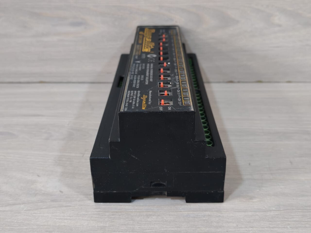 Dynalite DDRC1210FR DYNALITE DDRC1210FR RELAY CONTROLLER 12 channel 10A 230V Max 120A Dynet 7
