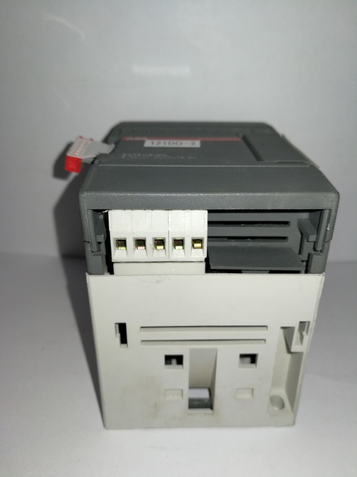 ABB XOO8R1-B4.0 ABB XOO8R1-B4.0 EXTENSION 8 RELAY OUTPUTS 2A 1SBP260101R1001 4