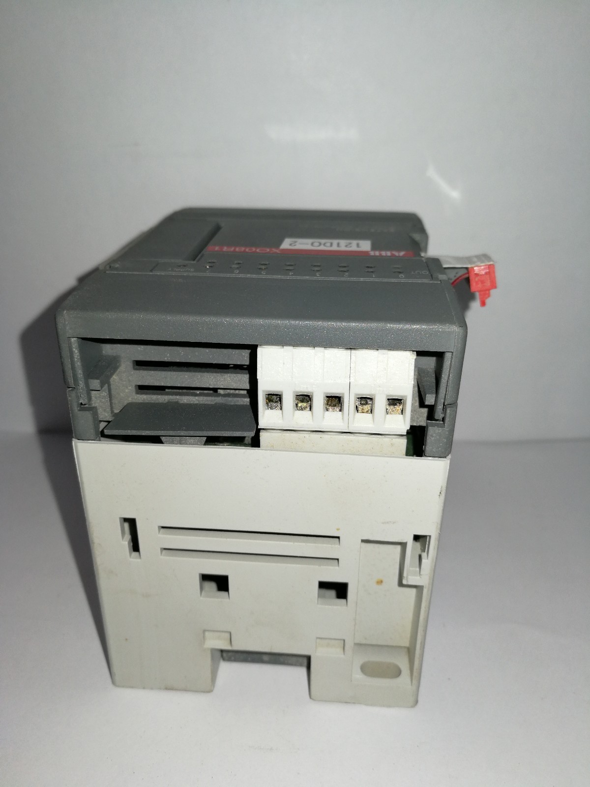 ABB XOO8R1-B4.0 ABB XOO8R1-B4.0 EXTENSION 8 RELAY OUTPUTS 2A 1SBP260101R1001 5