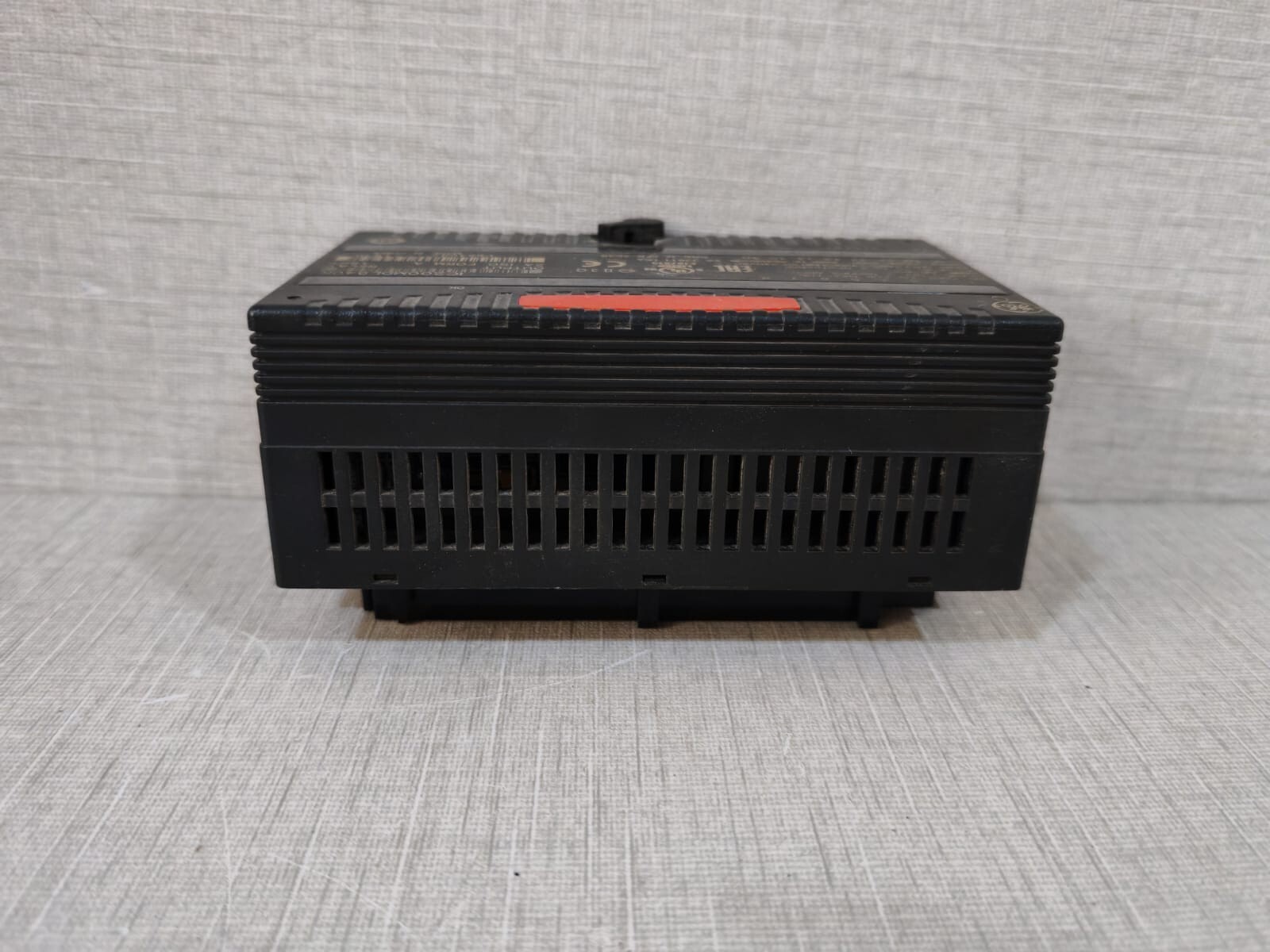 GE IC200MDL940K GE Fanuc IC200MDL940K Output Relay 5