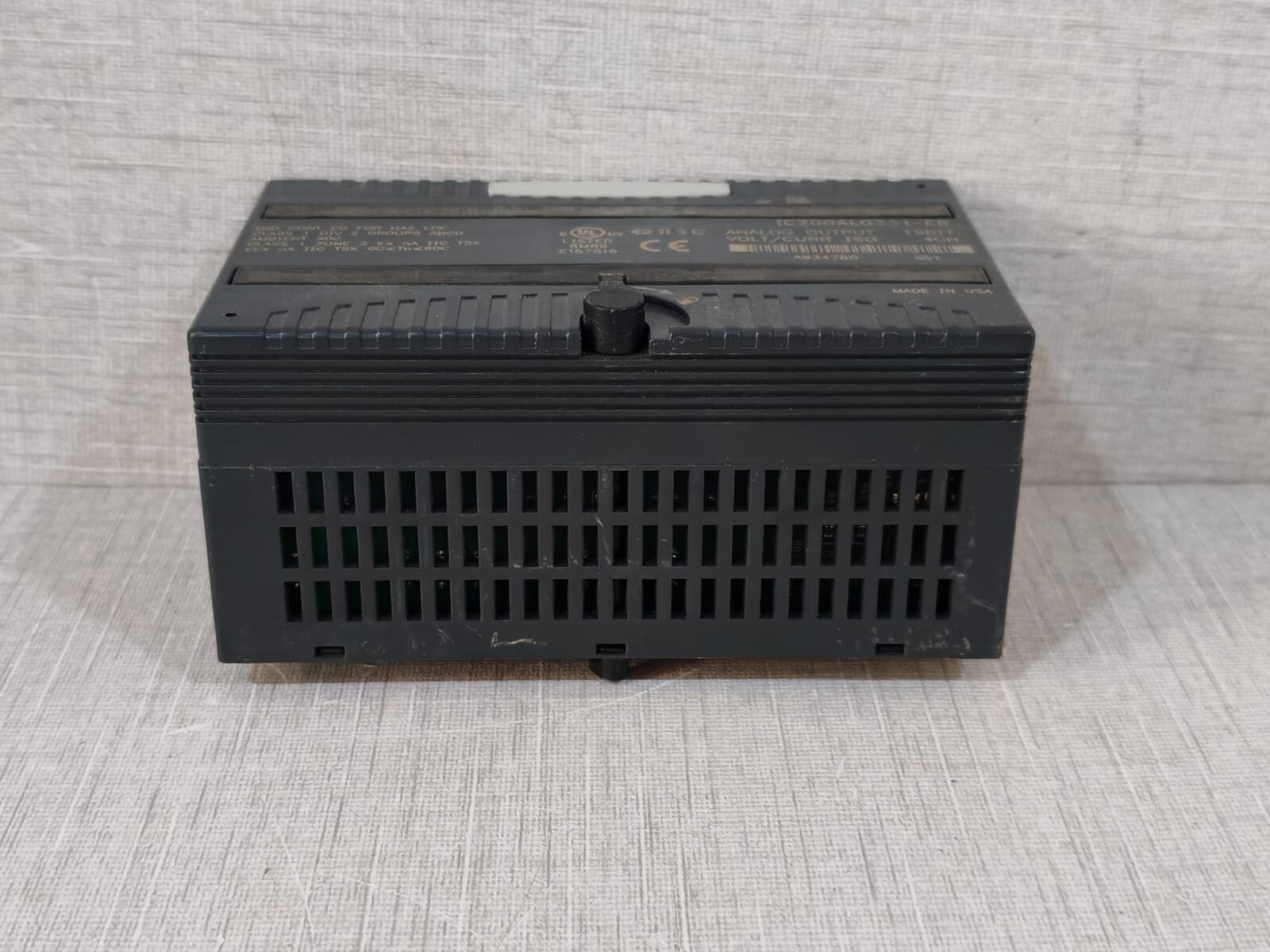 GE IC200ALG331-EB GE FANUC IC200ALG331-EB Analog Output Module 4