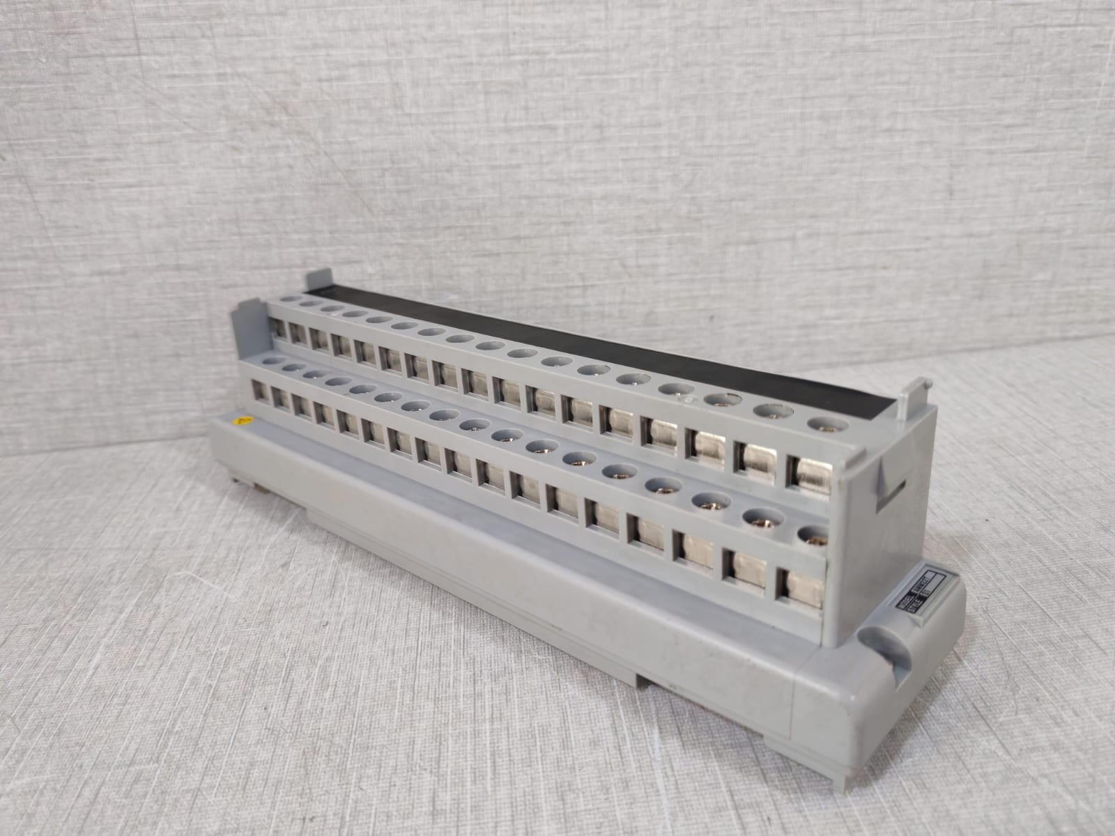 Yokogawa AM22T YOKOGAWA AM22T STYLE S1 WIRING TERMINAL THERMOCOUPLE INPUT MULTIPLEXER MODULE 8