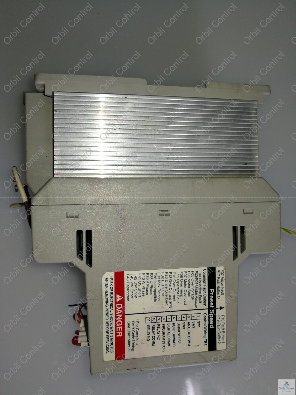 Rockwell Automation AA04NPS1 Allen Bradley 160S-AA04NPS1 AC Drive Series C 0.75kW/1HP 240VAC 2